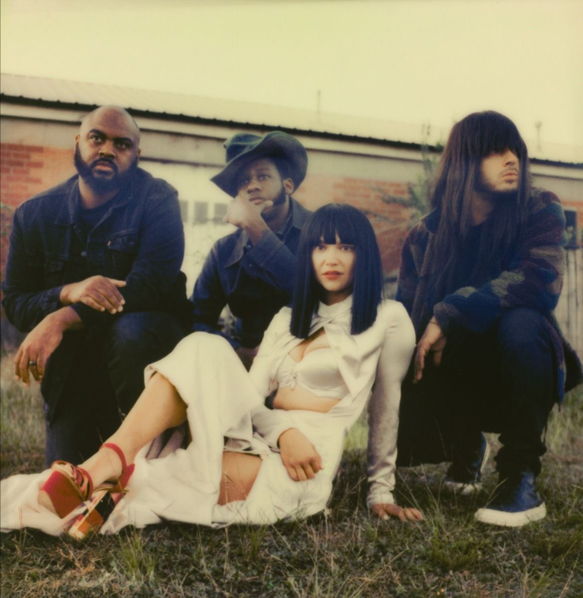 Khruangbin and Leon Bridges Share New Single “C-Side”