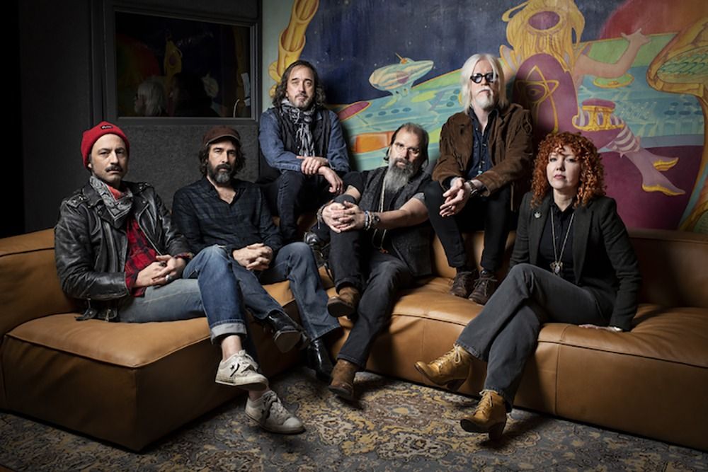 STEVE EARLE & THE DUKES SHARE “JOHN HENRY WAS A STEEL DRIVIN’ MAN”