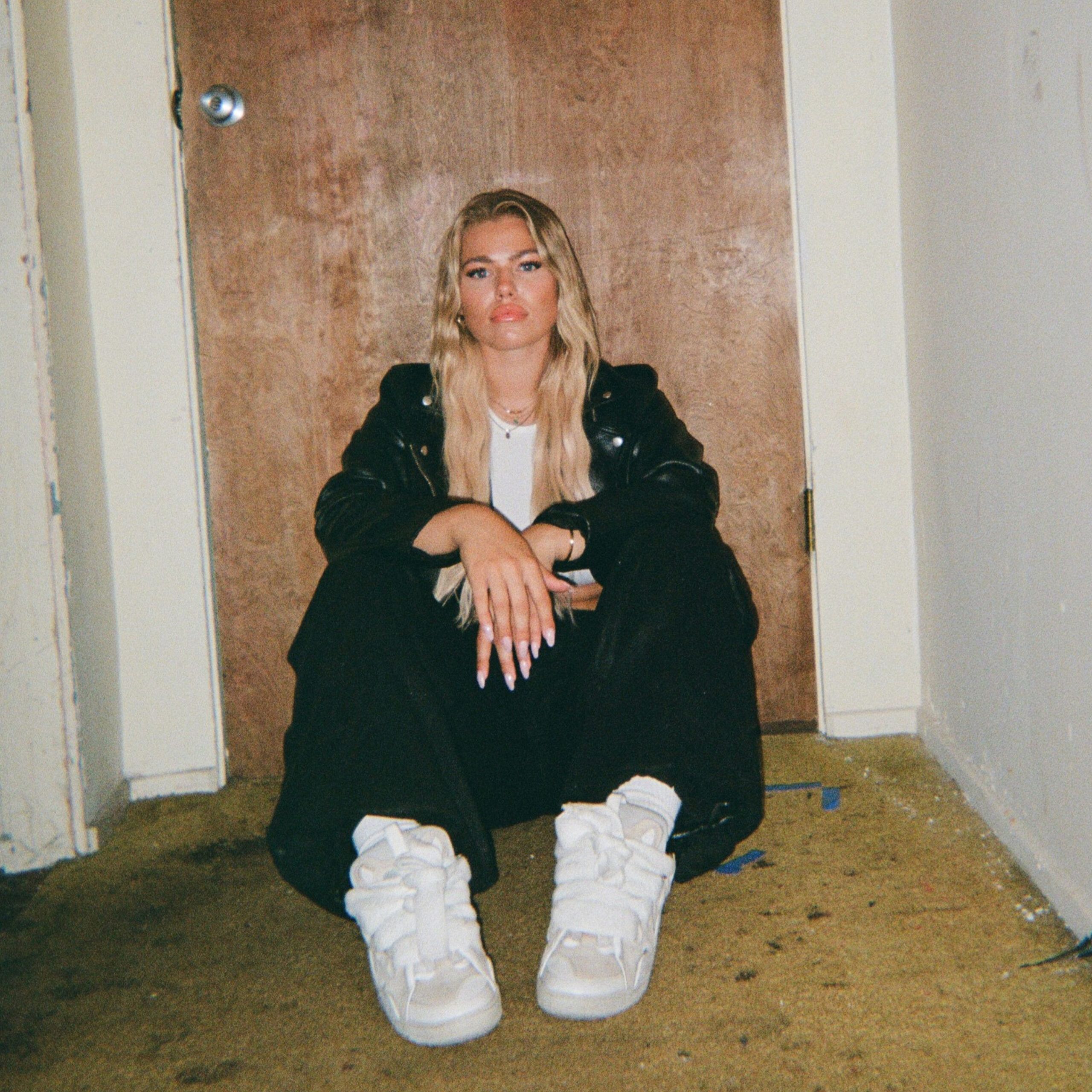 Rising Pop Star Lillian Hepler Releases “House of Lies”