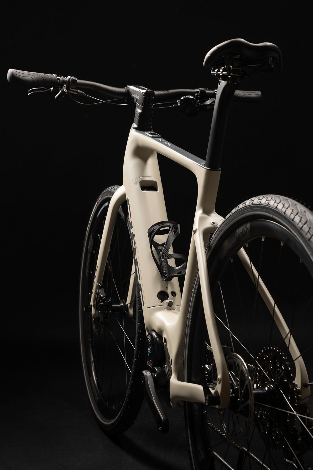 E-Thor CX Urban Carbon view 3