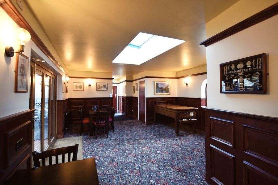 The Hope, Carshalton