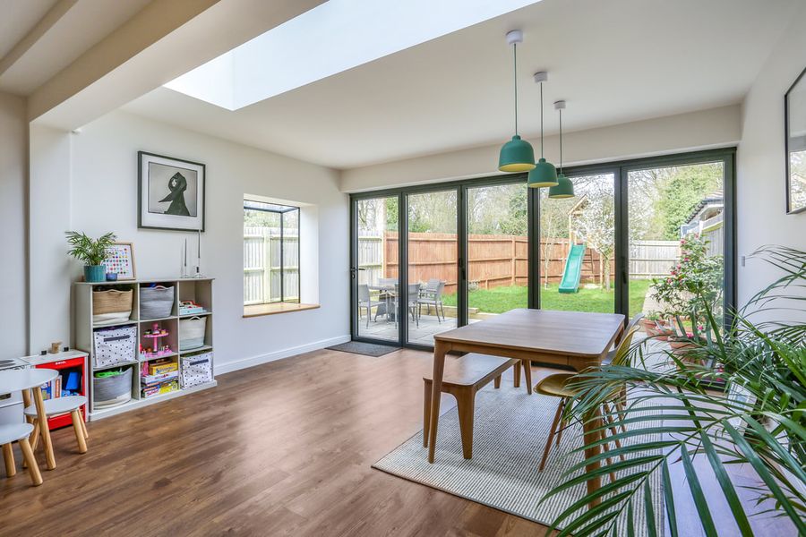Metcalfe Avenue, SM5
