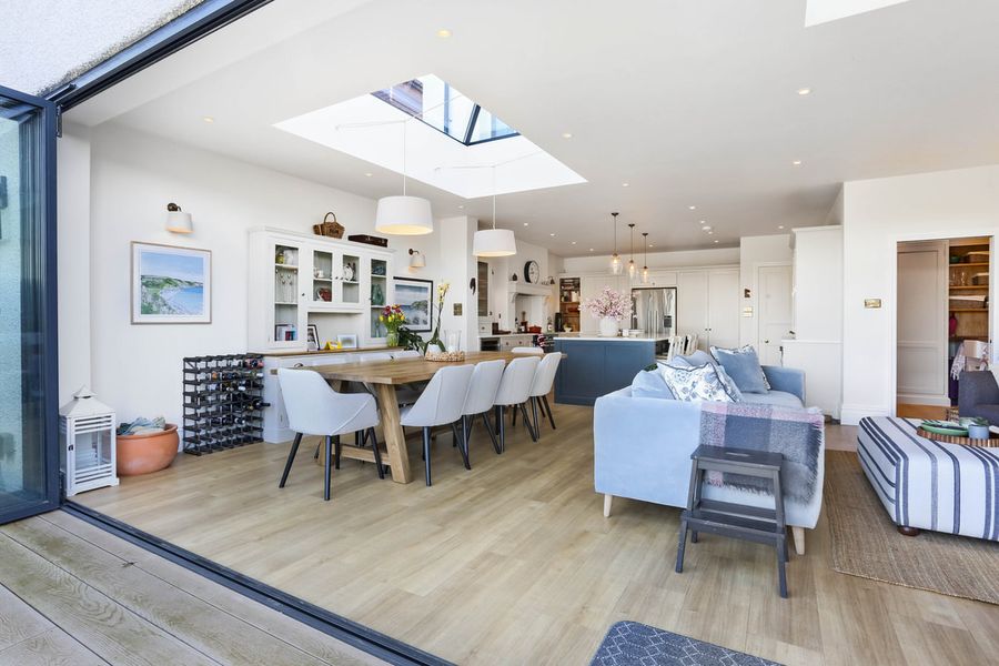 Beeches Avenue, SM5
