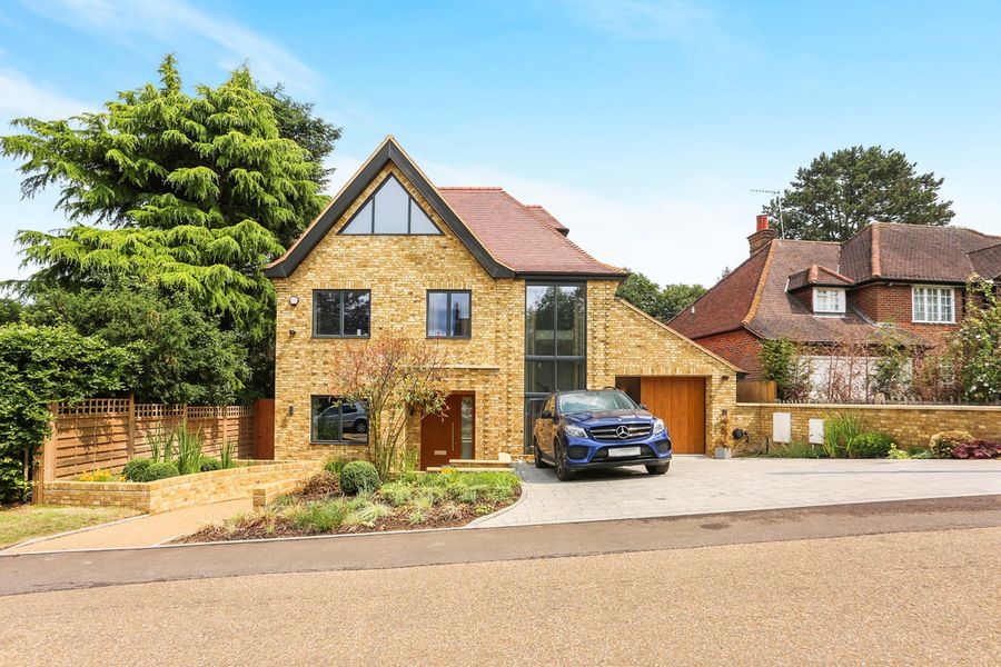 Newlands, Radlett