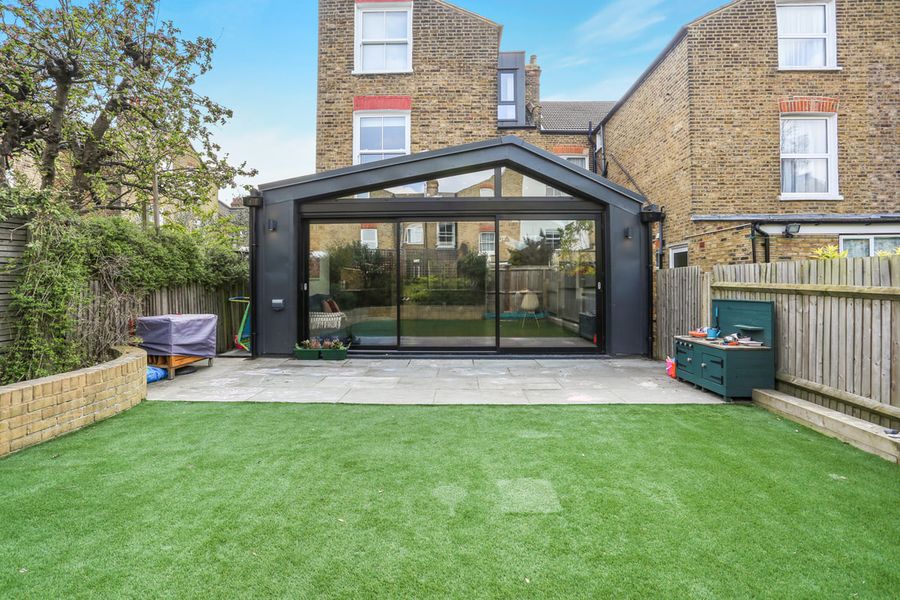 Sainfoin Road, SW17