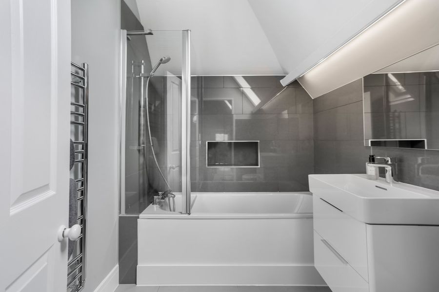 Annexe - Cheam Road, SM1
