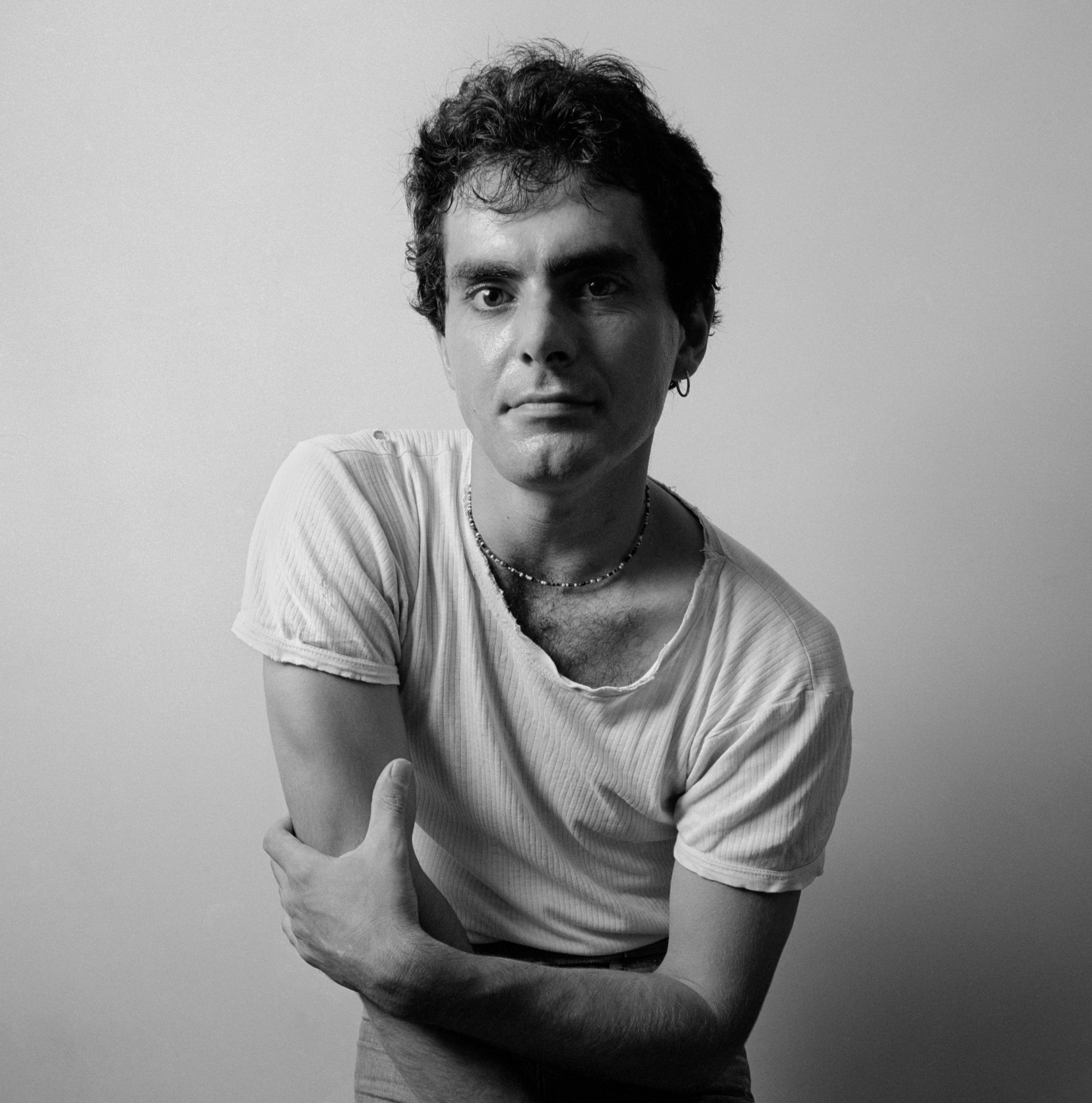 adrienne martyn total control at envy6011, adrienne martyn, adrienne martyn photographer, envy6011, wellington art, black and white portrait photography, Laurie sydney 1980