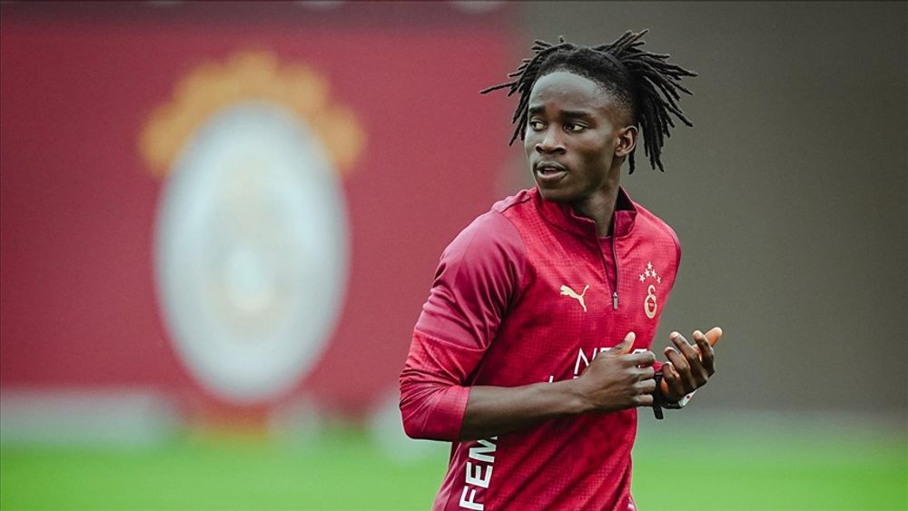 Renato Nhaga'dan "Dört Dörtlük Gece"ye damga vuran çağrı: "O zaman dans!" 🕺💛❤️