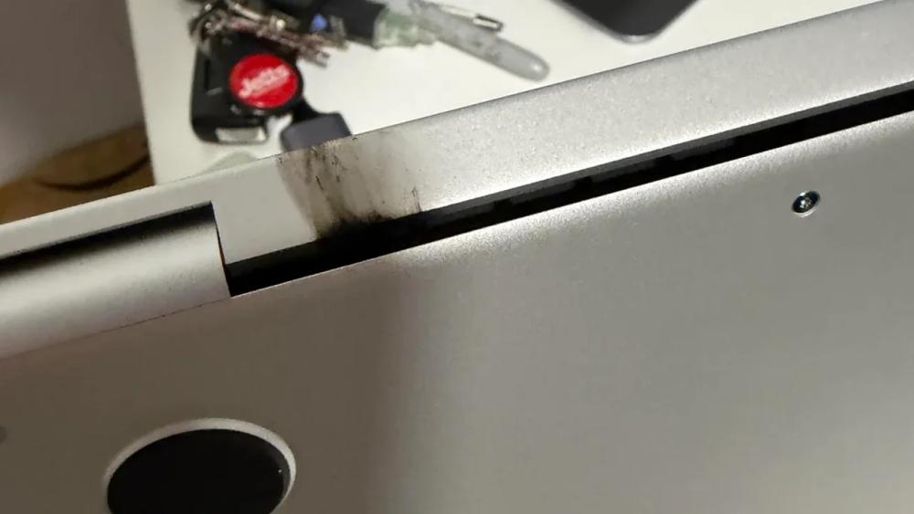 Yeni M5 MacBook Neredeyse Alev Alıyordu