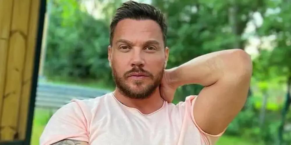Sinan Akçıl'dan Rapçilere Sert Eleştiri: "Onların Yaptığı Rap Değil Pop" 