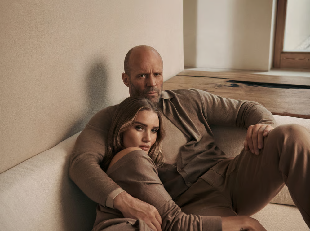 Jason Statham’ın Viral Olan Sözü: “Aynı Kadını Tekrar Tekrar Sevmek