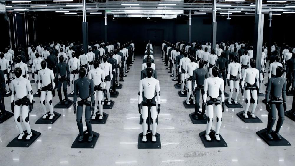 Bu Fabrika Saatte Bir İnsansı Robot Üretiyor