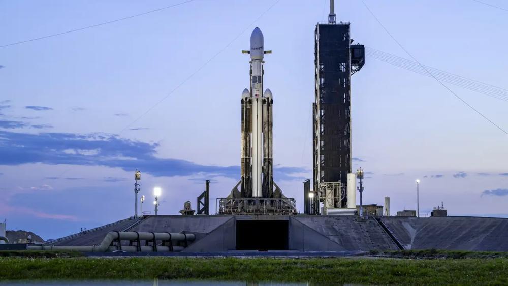 SpaceX Falcon Heavy Fırlatması Tekrar Ertelendi: ViaSat-3 APAC 29 Nisan’da Yörüngede