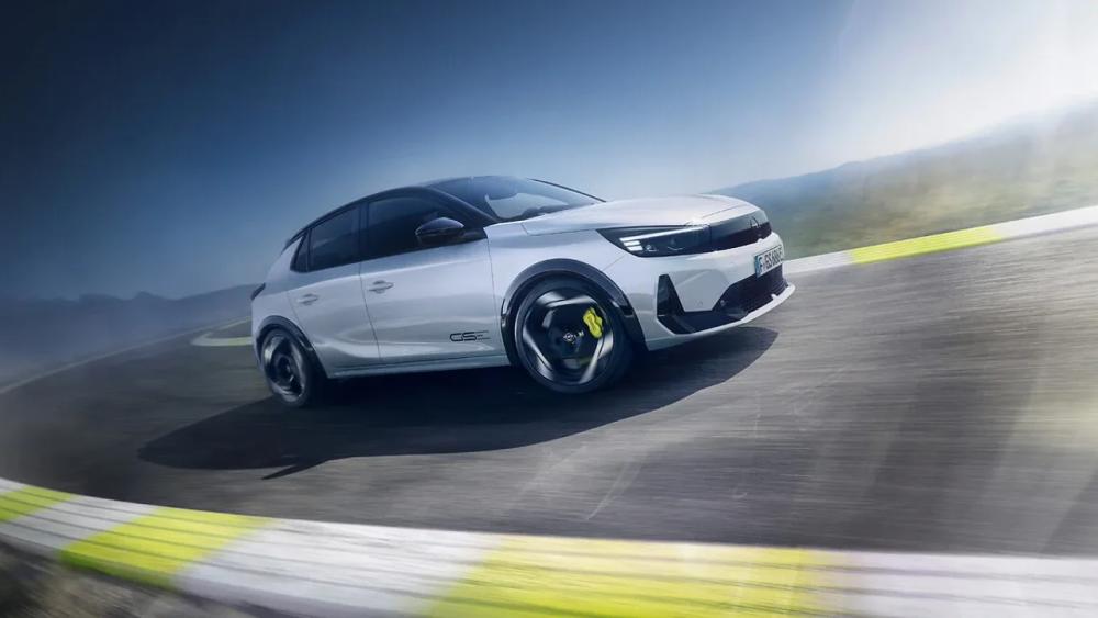 Yeni Opel Corsa GSE: 278 Beygirlik Elektrikli Güç