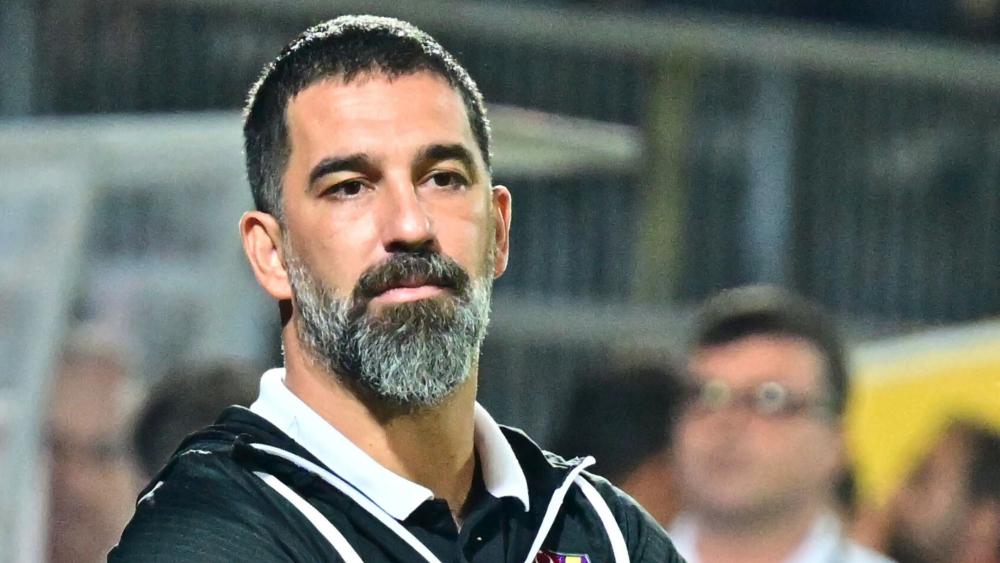 Arda Turan Bir İlki Başardı: Avrupa'da En Üst Seviyede Lig Şampiyonu Olan İlk Türk Teknik Direktör