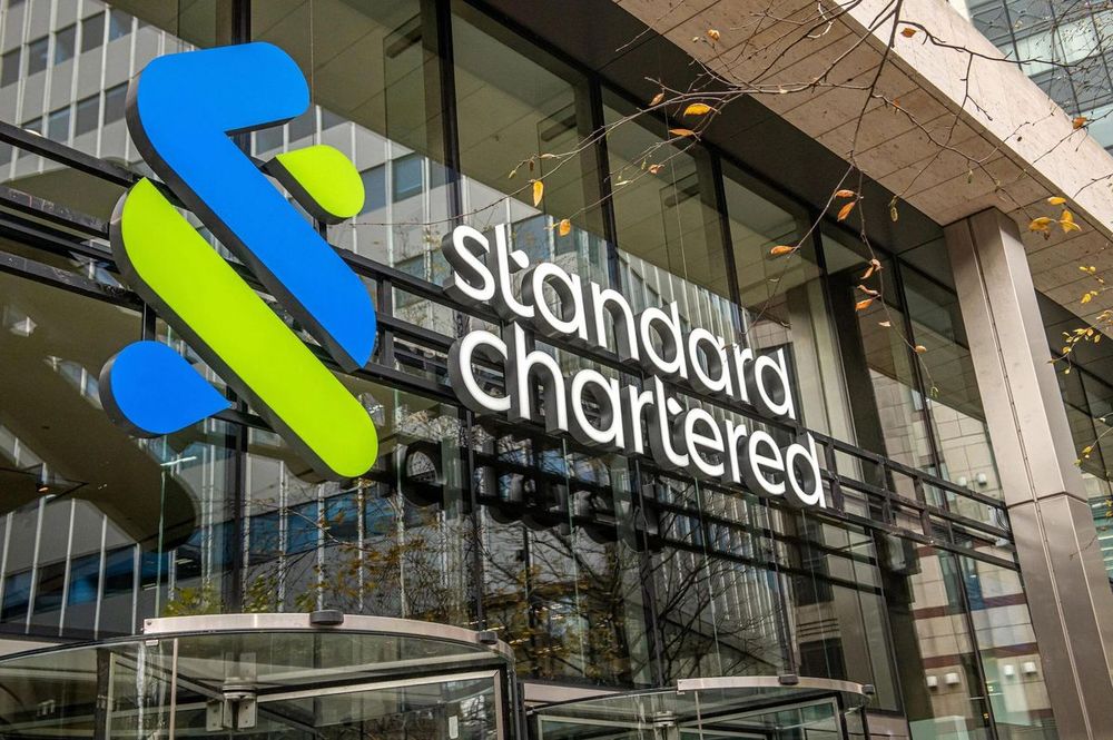 Standard Chartered yapay zeka nedeniyle 7 binden fazla çalışanını işten çıkarıyor 