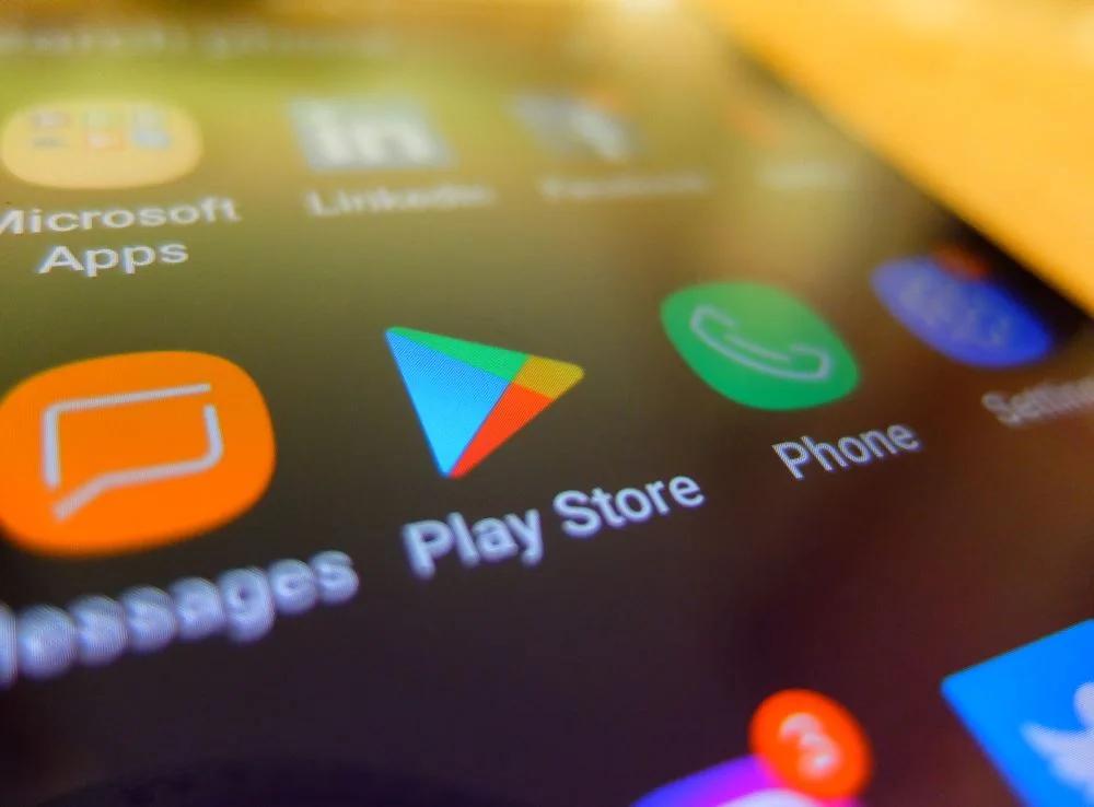 Google Play’de 7 Milyondan Fazla İndirilen Dolandırıcılık Ağı Çökertildi