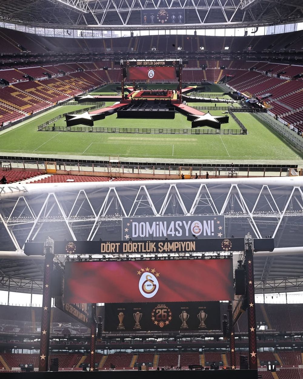 Galatasaray'da şampiyonluk kutlaması için platform hazır