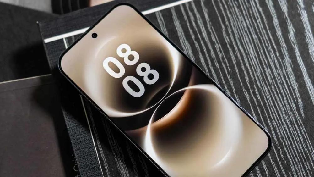 Huawei Enjoy 100 Serisi Devasa Ekranı ve Kirin İşlemcisiyle Geliyor