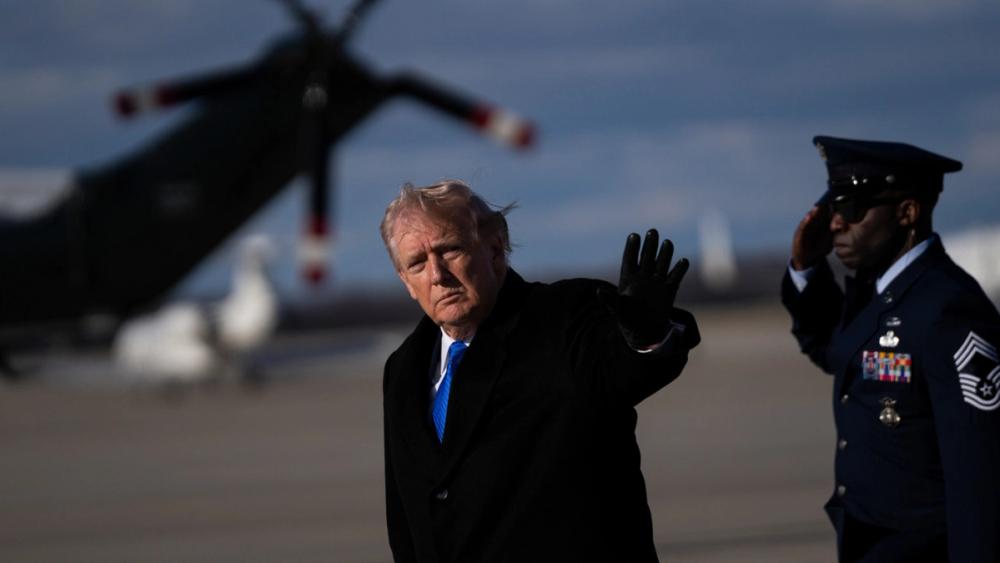 Financial Times: Trump'ın İran politikası Amerikalılara 40 milyar dolarlık ek yakıt maliyeti çıkardı