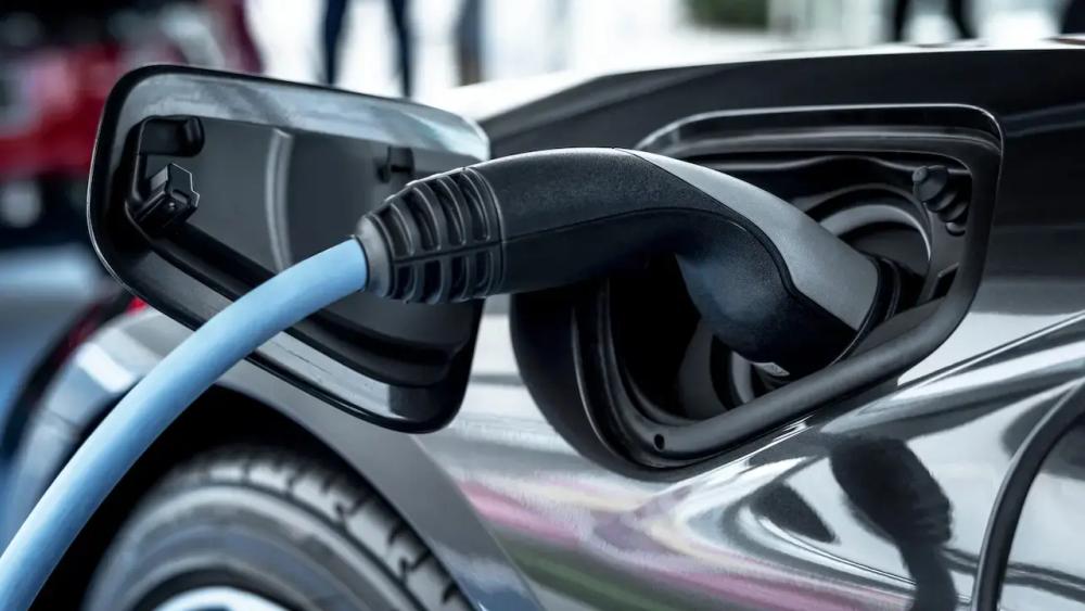 Elektrikli Araç Kiralamak 2026’da Gerçekten Mantıklı mı? Veri Odaklı Teknik Analiz
