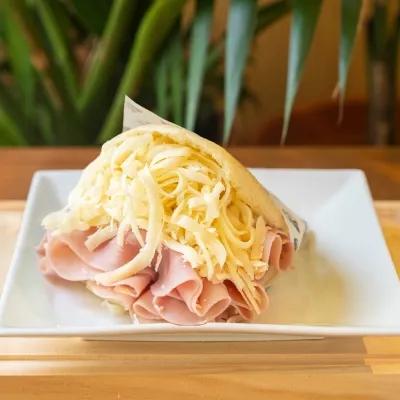 Foto de arepa de jamón