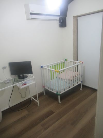 stunning 2 bedroom apartment available now. photo 2