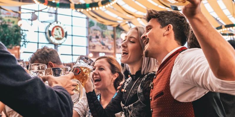 How to shop traditional Bavarian costumes for Oktoberfest internationally
