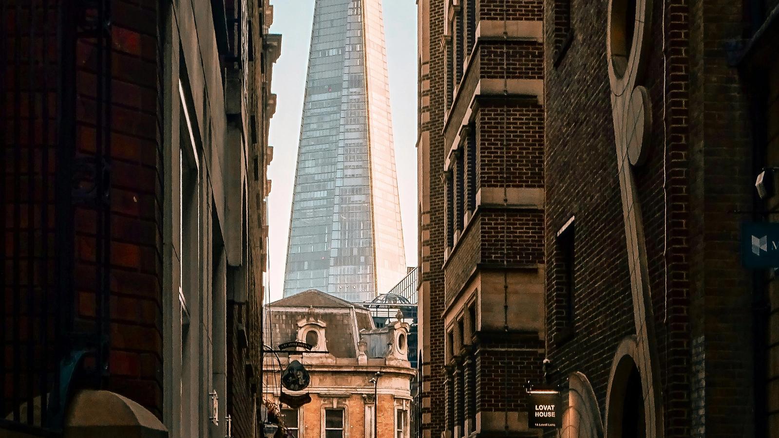 London’s Oldest Streets Are Hiding Between Its Newest Buildings