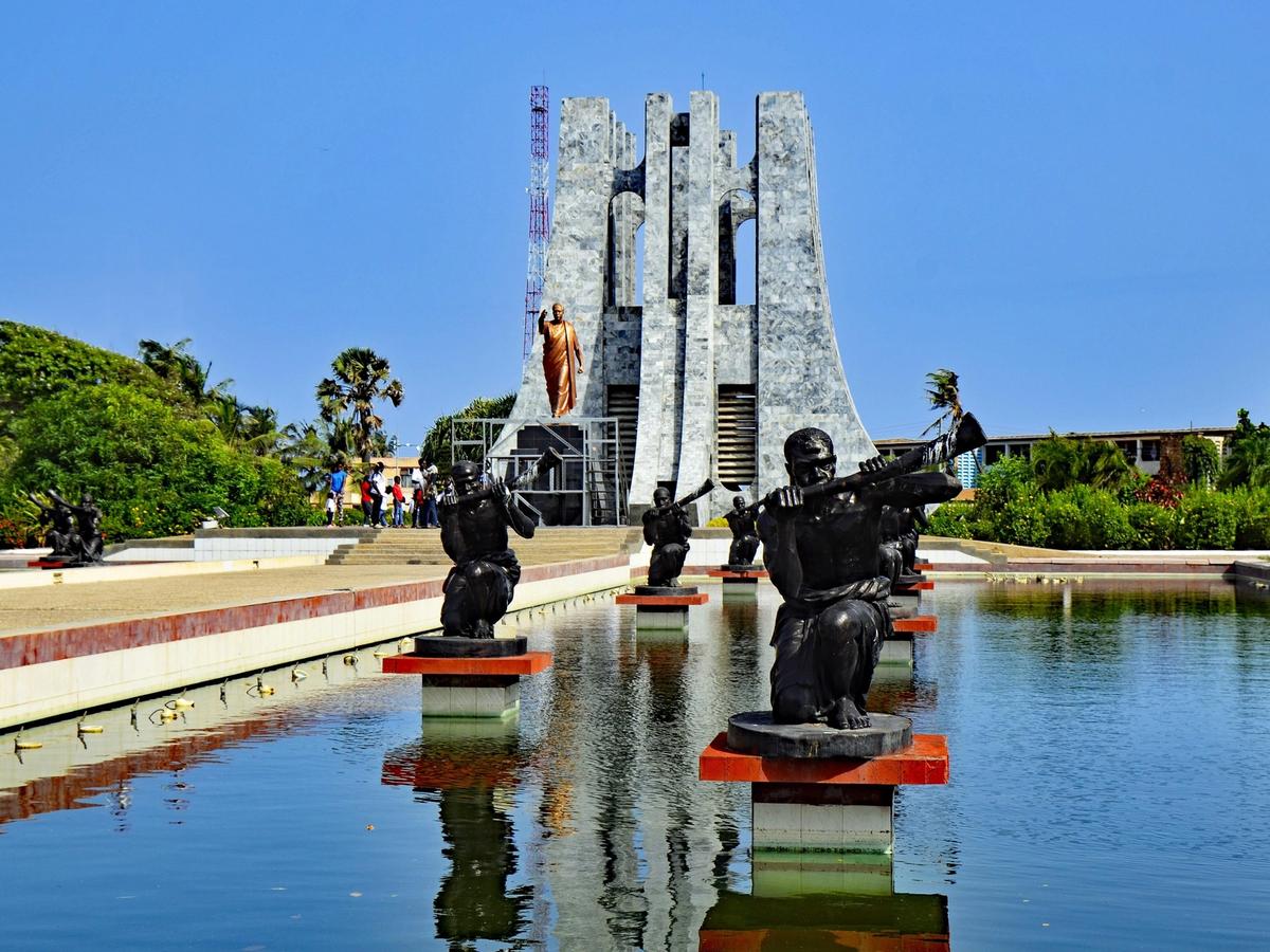 Accra: Black Star to Backstreet photo 1