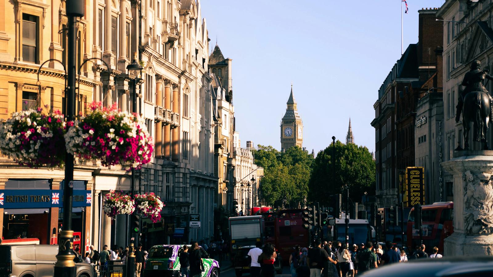 I Went to London Looking for the Famous Sights. The City Gave Me Something Else