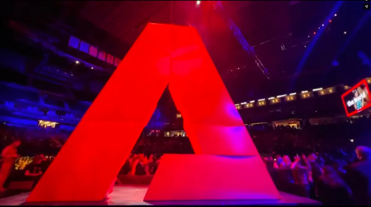Performing Live Visuals for Adobe’s 40th Birthday celebration