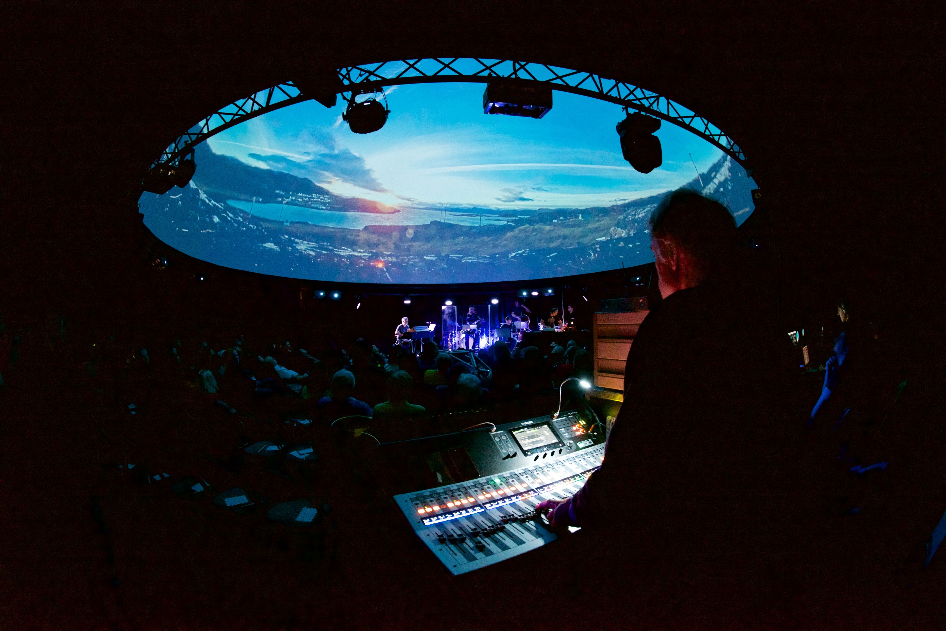 Juniper Immersive Live XR Performance