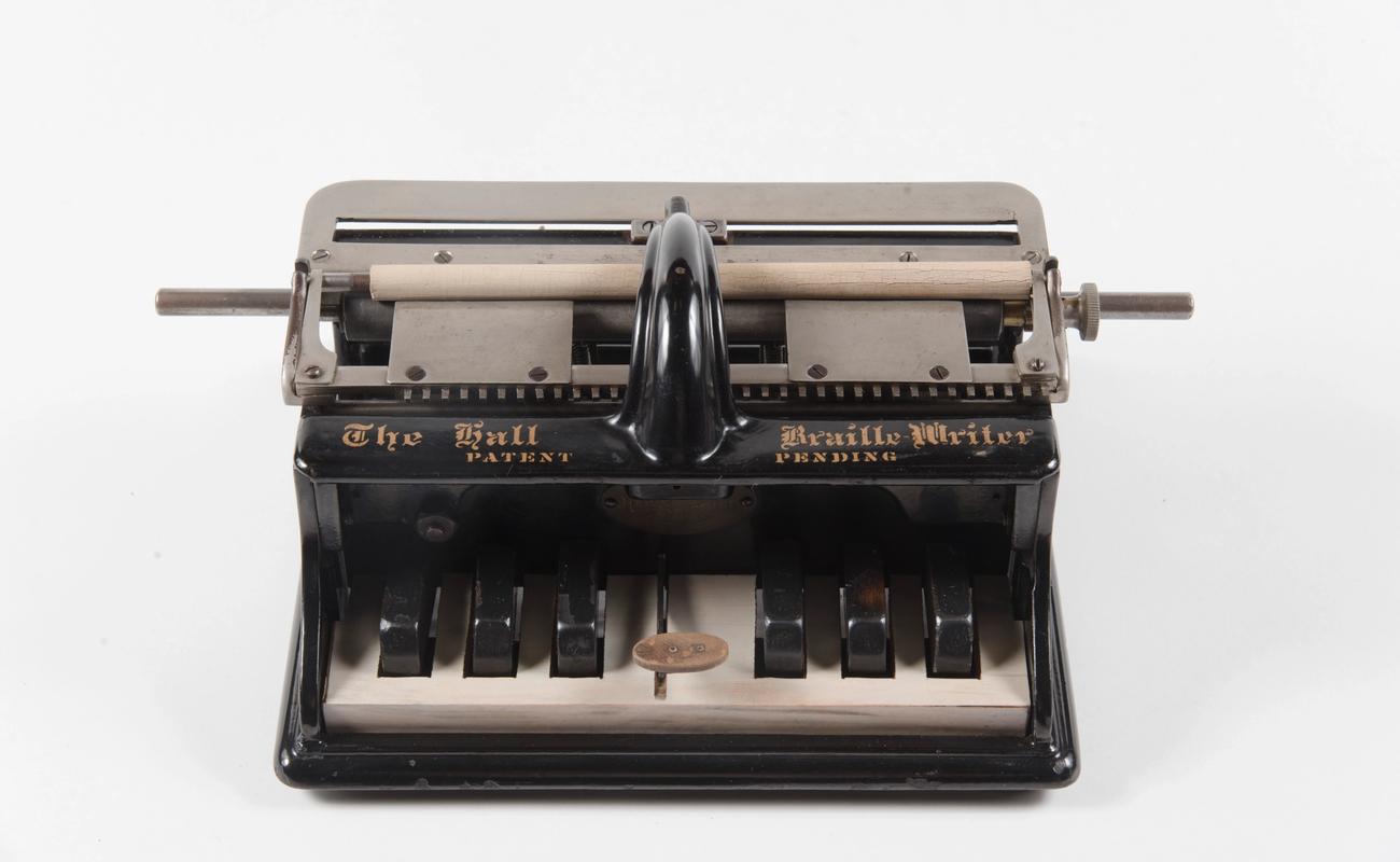Modello Hall Braille Writer 1898, macchina da scrivere per non vedenti in braille