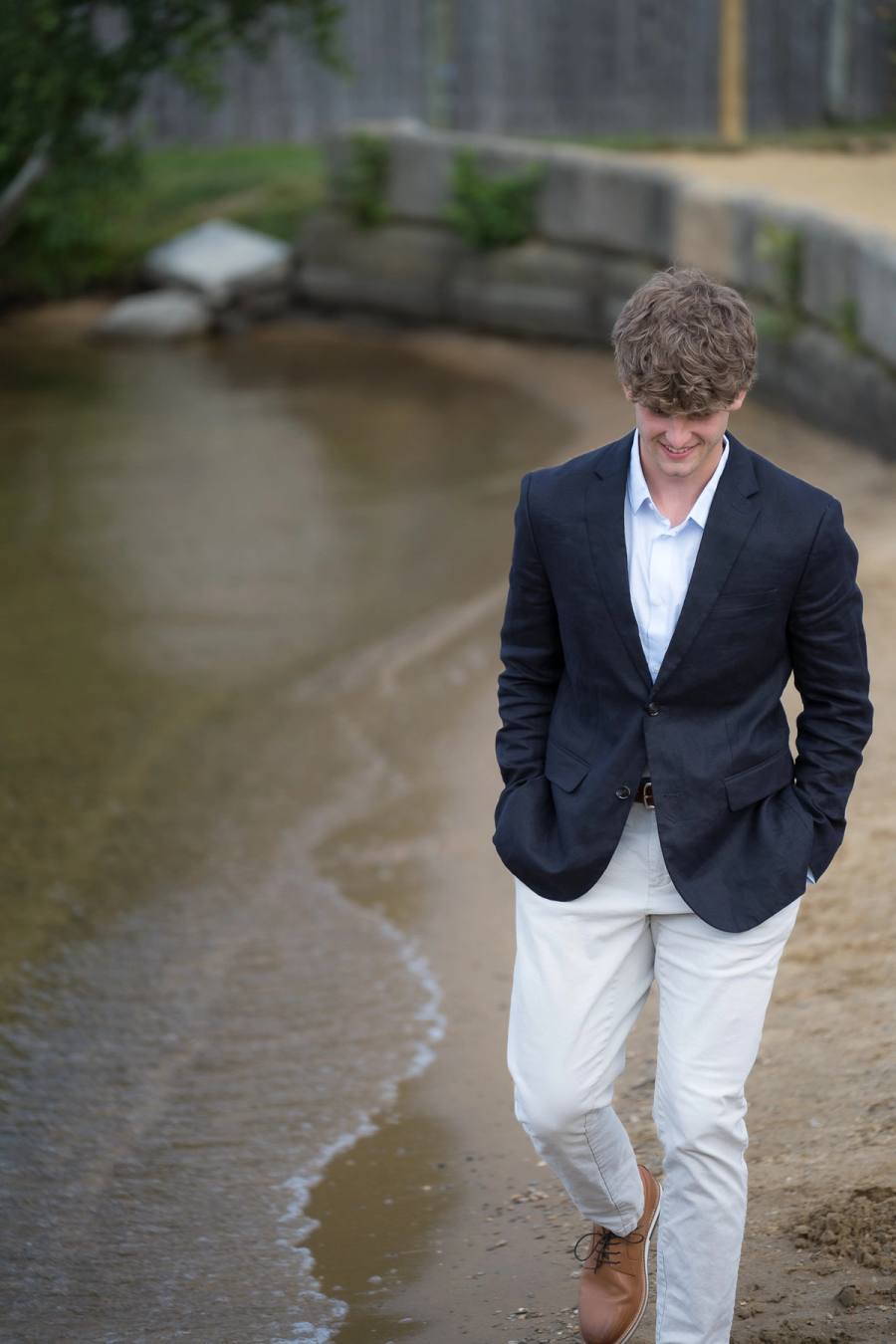 Senior portrait — outdoor