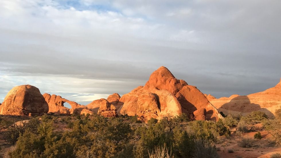 Best places to visit Utah in an RV during the summer, summer drive Utah, summer vacation spots in Utah, RV summer vacations, places to go in Utah in an RV in the summer, Utah RV summer vacations, cheap vacation spots, cheap vacation ideas, cheap family vacation ideas.