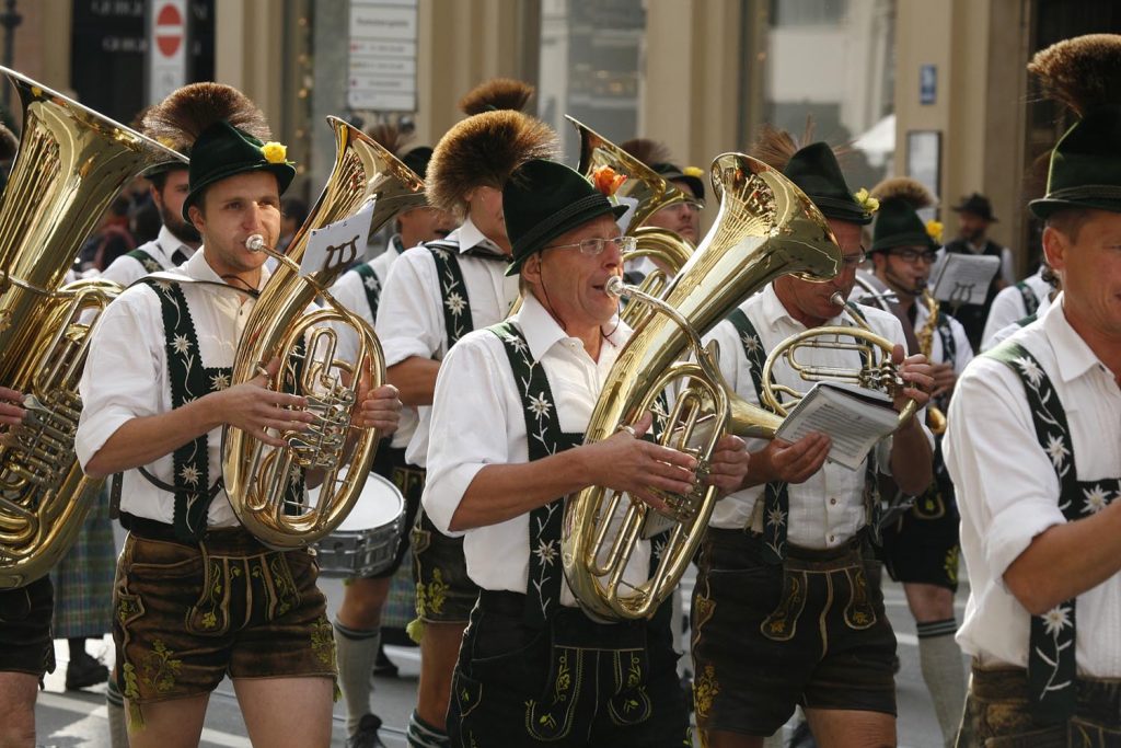 Photo Tripping America - Oktoberfest - Outdoorsy