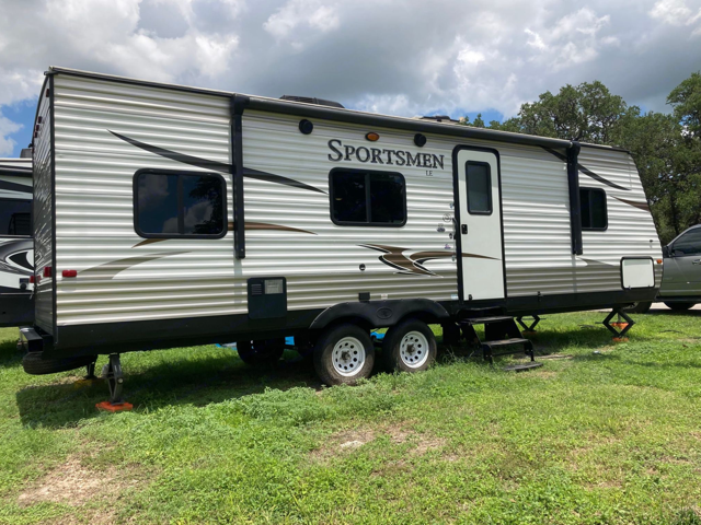 Travel trailer for rent