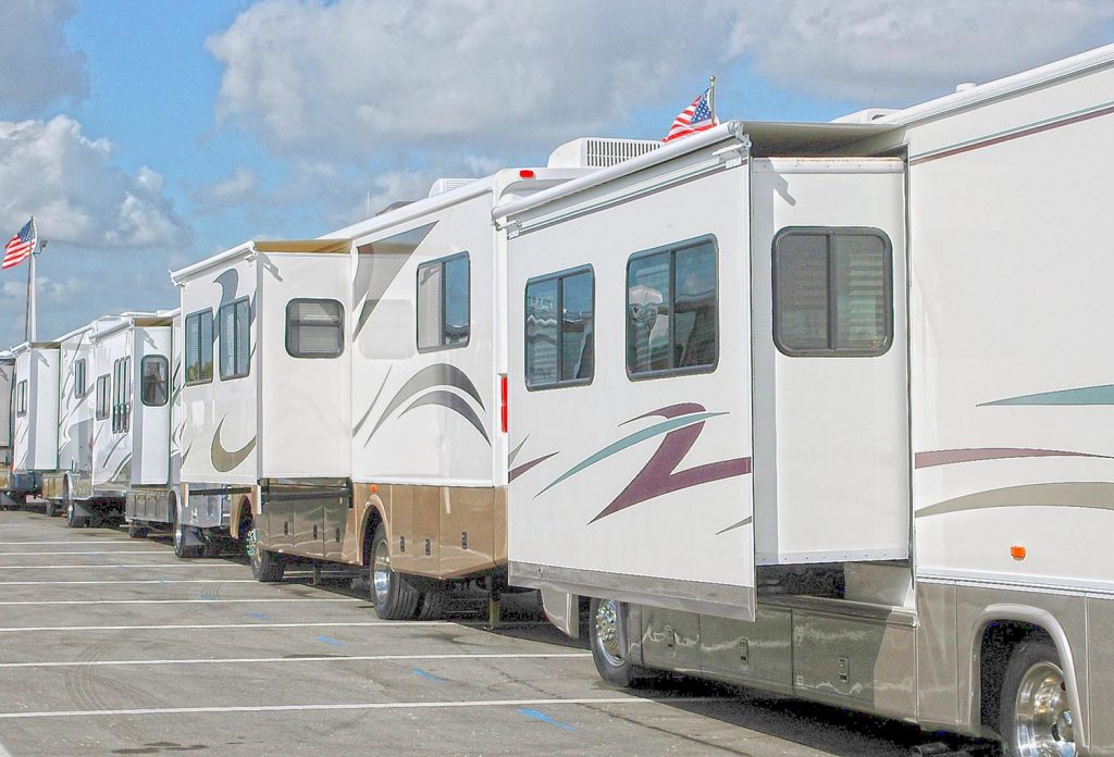 Photo Tripping America - Best RV Shows - Outdoorsy