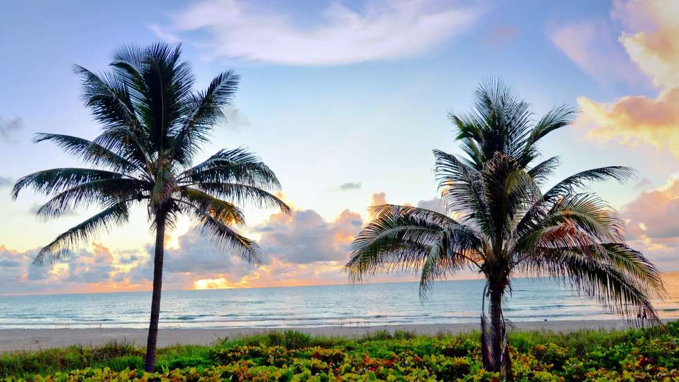 cheap family vacation ideas, summer drive across Florida in an RV, best places to visit in Florida in an RV during the summer, Florida RV summer vacations, things to see in Florida in RV during the summer, cheap vacation spots, summer vacation spots in Florida, places to go in Florida in an RV during the summer, RV travel in Florida during the summer, Florida RV summer vacations