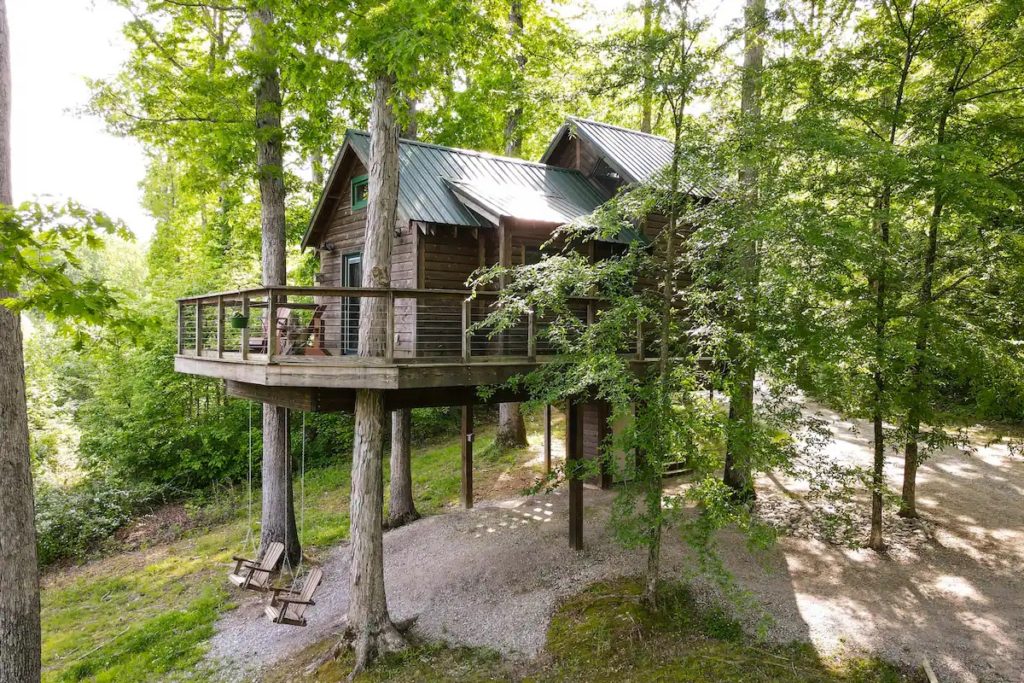 tree house rentals in tennessee
