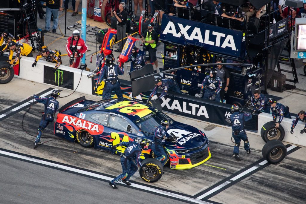Daytona 500 pit crew