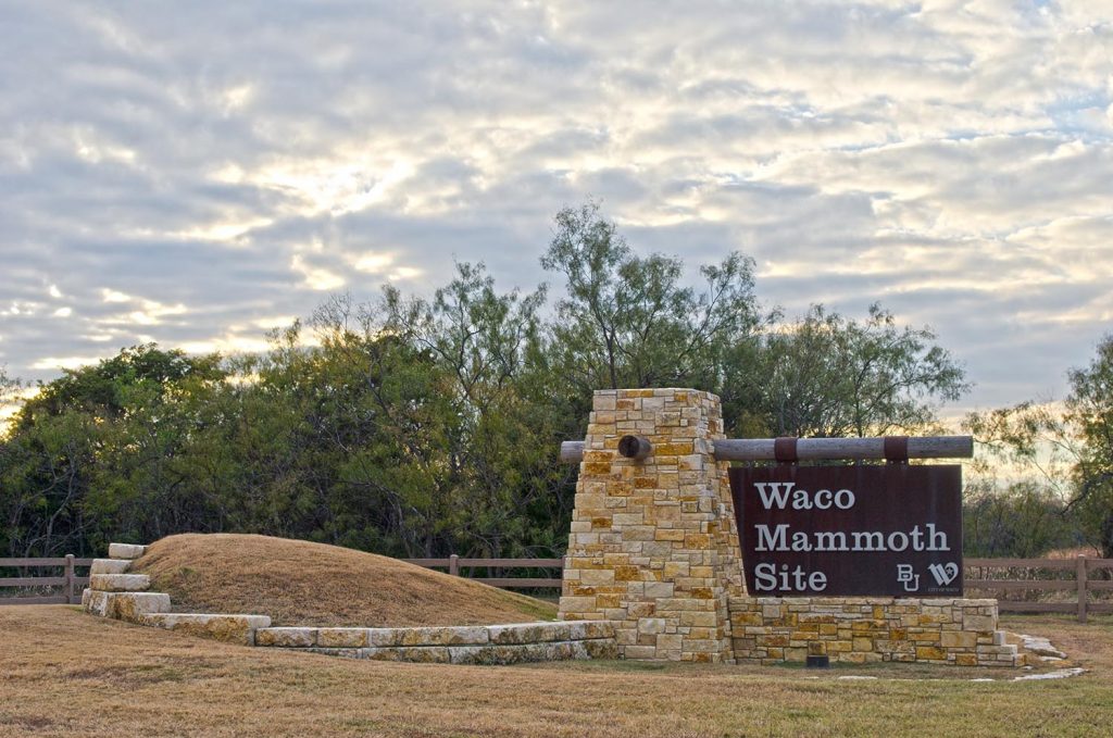 Photo Tripping America, Waco, Texas | Outdoorsy RV Rental Marketplace