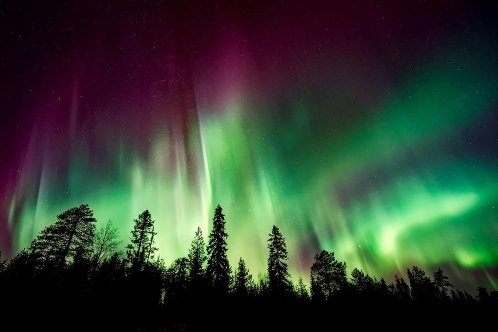 Photo Tripping America - Aurora Borealis - Outdoorsy