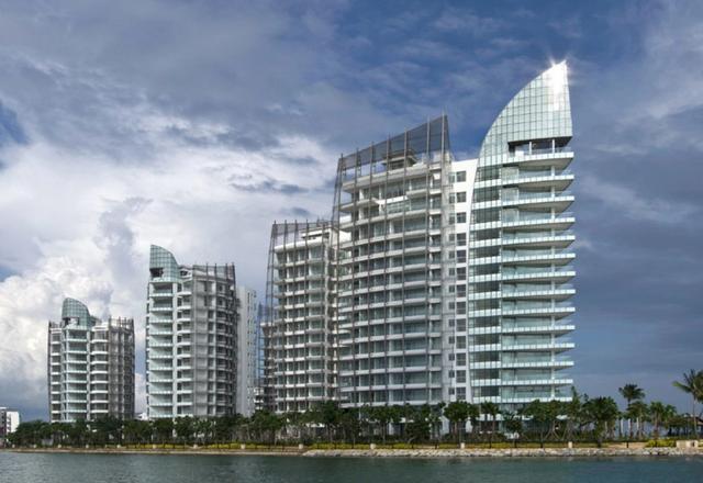 The Oceanfront @ Sentosa Cove interior photo 1