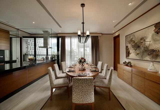 Reignwood Hamilton Scotts interior photo 10