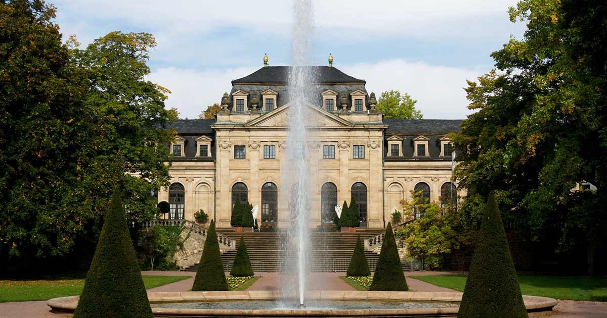 Homes of the Rich and Famous