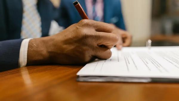What Is Conveyancing And How Do You Choose A Solicitor?