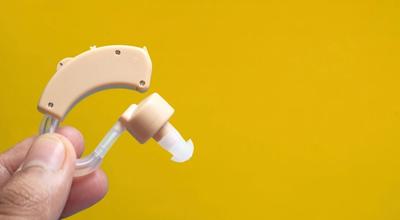 Mitos sobre los audífonos y la pérdida auditiva