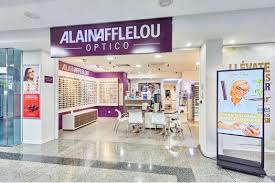 Especialistas en audiología y adaptación de audífonos